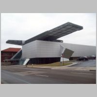 Akron Art Museum, Ohio, USA, photo by Threeblur0 on Wikipedia.jpg